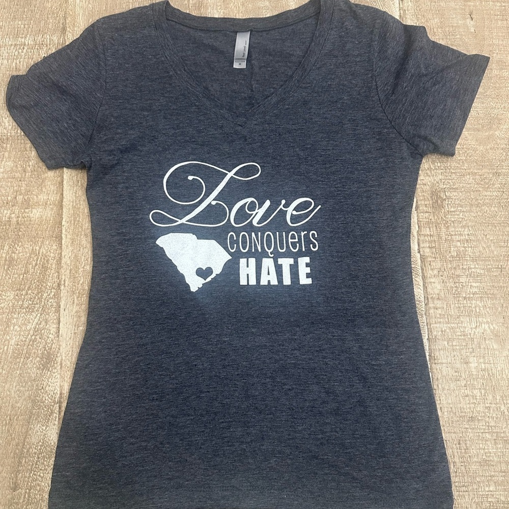 Next Level | Love Conquers Hate Graphic Tee | M | Charcoal Gray